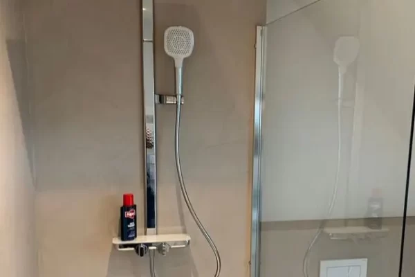 Installation von Duschen